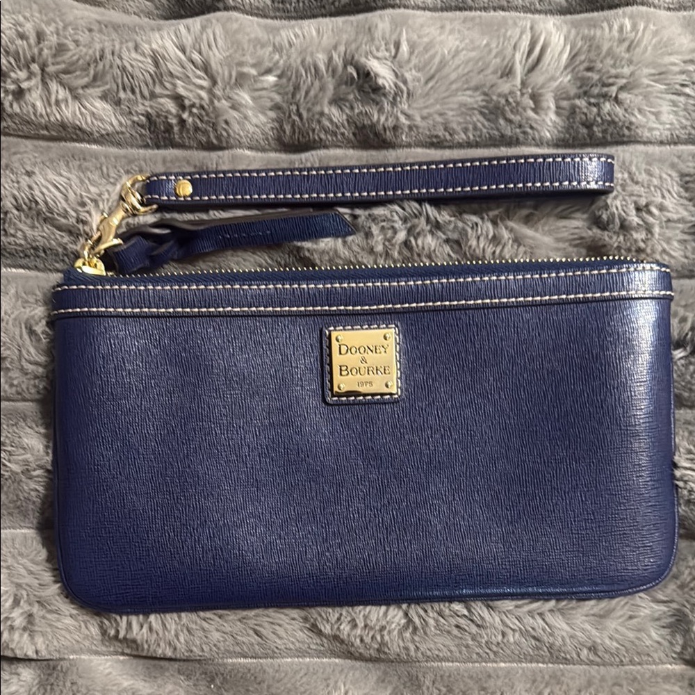 Dooney & Bourke Navy Textured Bag with Gold Accents